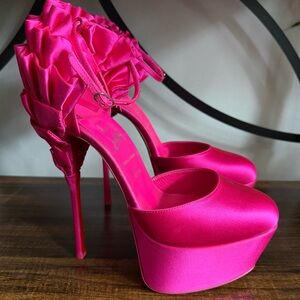 Christian Louboutin Maria Frou Alta 160 ruffled satin platform pumps Like New